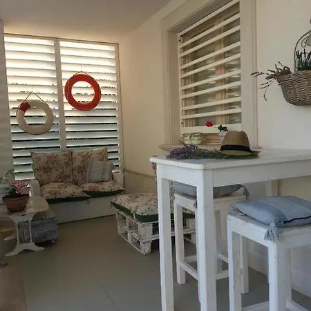 بيت للعطل Santostefano Holidays