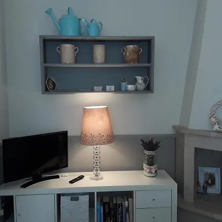 Santostefano Holidays بيت للعطل