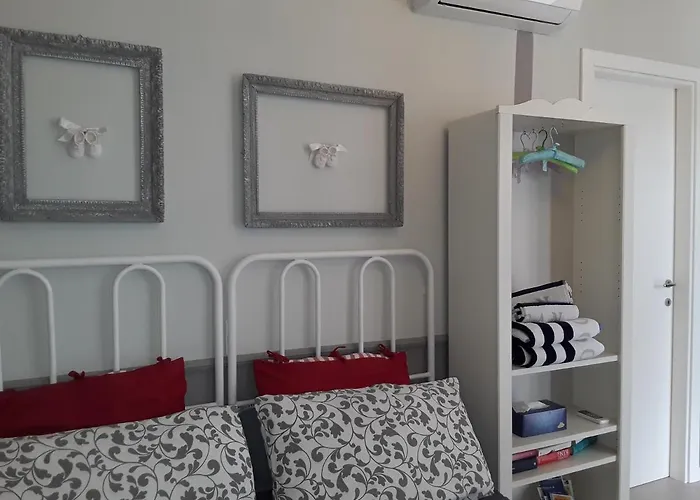 Сasa de vacaciones Santostefano Holidays *