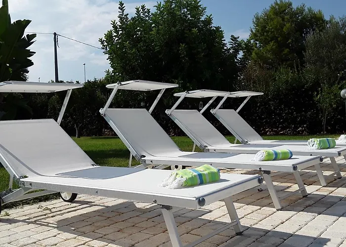 別荘 Santostefano Holidays *